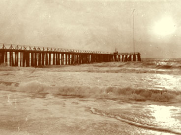 View of sunset over Naples Pier, c. 1918.  (John Hachmeister Collection)